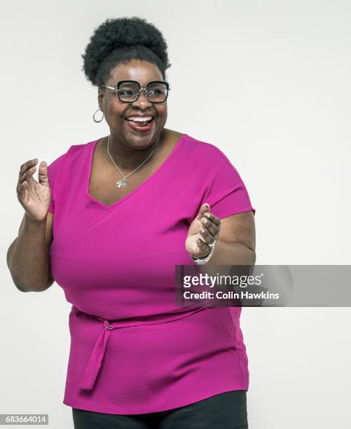 black woman clapping - clapping hands white background stock pictures, royalty-free photos & images