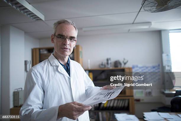 Meteorologists Male Meteorologist Data Photos and Premium High Res Pictures - Getty Images