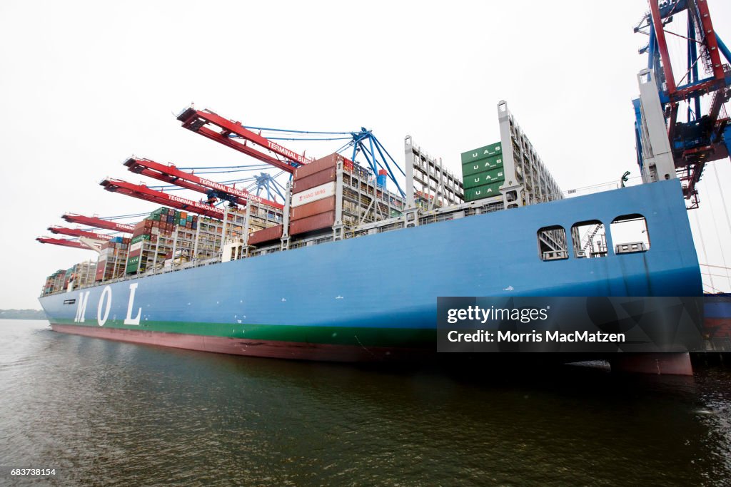 The MOL Triumph, an ultra-large container ship from South Korea, as ...