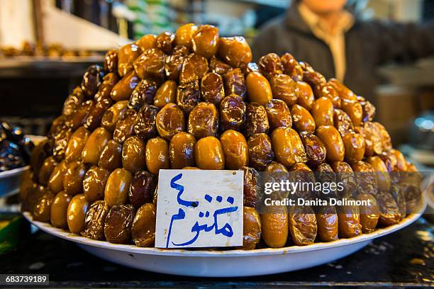 dates for sale in bazaar, sulaymaniyah, kurdistan, iraq - iraqi culture stock pictures, royalty-free photos & images