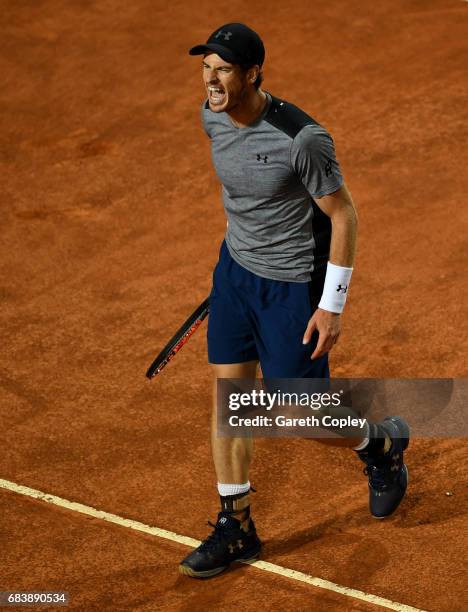 Andy Murray of Great Britain show his frustration during his second round match against Fabio Fognini of Italy in The Internazionali BNL d'Italia...