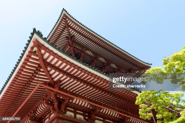 bra pagoda av fred, naritasan-templet, narita, japan - japanese roof tiles bildbanksfoton och bilder