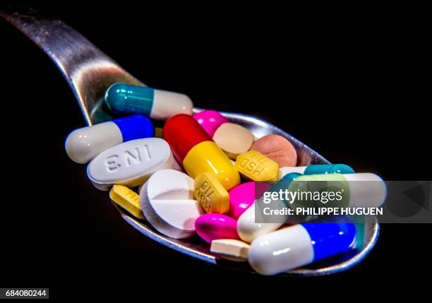Caplets Meaning 43 Caplets Stock Photos, High-Res Pictures, and Images - Getty Images