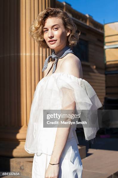 Fashion Blogger Zanita Morgan wears a Delvaux bag, Stella