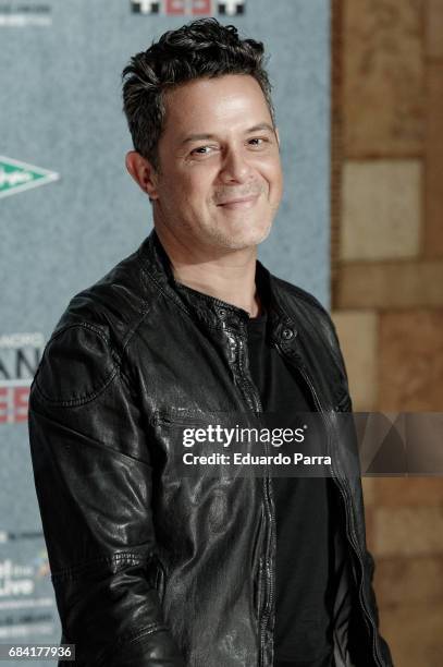 Singer Alejandro Sanz attends the 'Mas Tour' photocall at Vicente Calderon stadium on May 17, 2017 in Madrid, Spain.