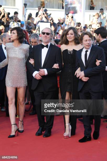 Charlotte Gainsbourg, director Arnaud Desplechin, Marion Cotillard and Mathieu Amalric attend the "Ismael's Ghosts " screening and Opening Gala...
