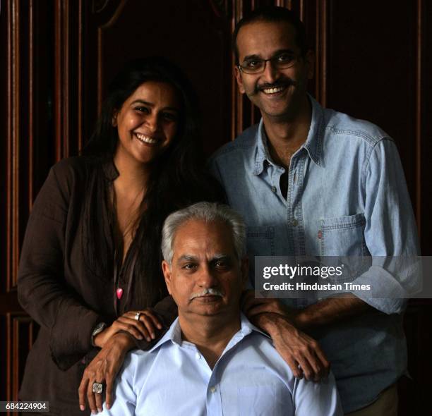 339 Ramesh Sippy Photos & High Res Pictures - Getty Images