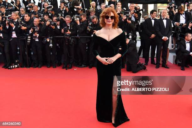 Actress Susan Sarandon poses as she arrives on May 17, 2017 for the screening of the film 'Ismael's Ghosts' during the opening ceremony of the 70th...