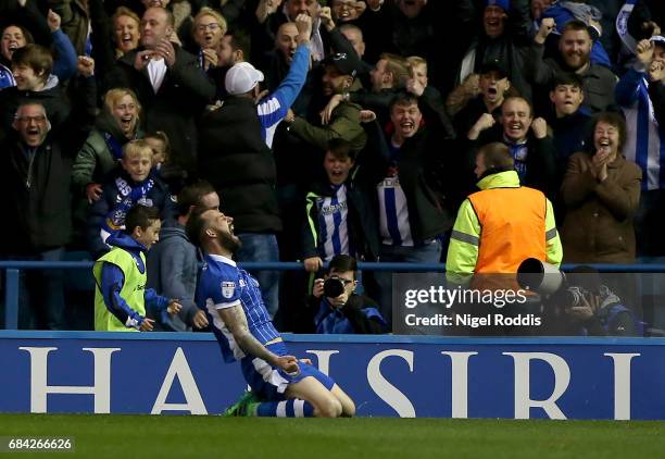 Steven Fletcher of Sheffield Wednesday celebrates scoring his sides first goal during the Sky Bet Championship play off semi final, second leg match...