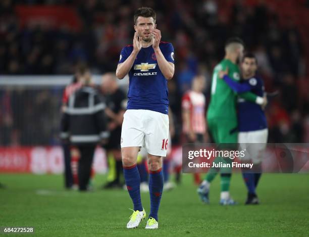 Michael Carrick of Manchester United shows appreciation to the fans after the Premier League match between Southampton and Manchester United at St...