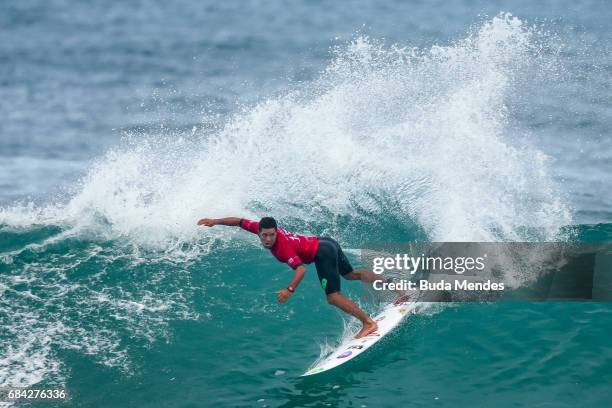 Adriano de Souza of Brazil surfs during the semifinal of the Oi Rio Pro 2017 at Itauna Beach on May 17, 2017 in Saquarema, Brazil.