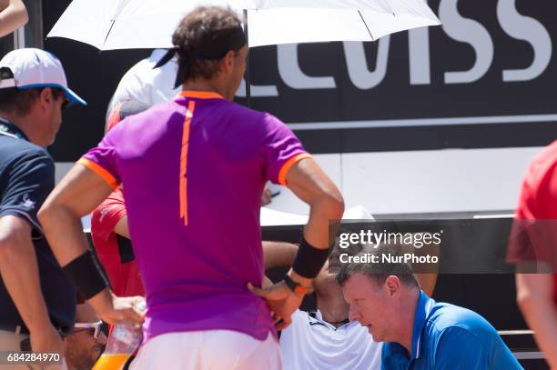 Nicolas Almagro leaves the court injured during the match between Rafael Nadal vs Nicolas Almagro at the Internazionali BNL d'Italia 2017 at the Foro...