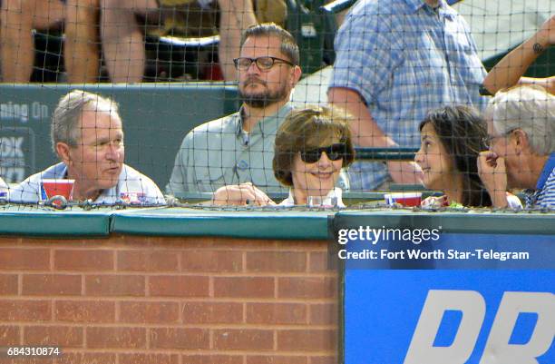 Bushside Ranger Laura 91 George And Laura Bush Texas Rangers Photos & High Res Pictures ...