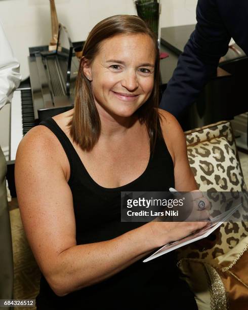 American Paralympic Triathlon Bronze Medalist Melissa Stockwell attends the U.S. Olympic And Paralympic Foundation Event Hosted By Ellen and Daniel...
