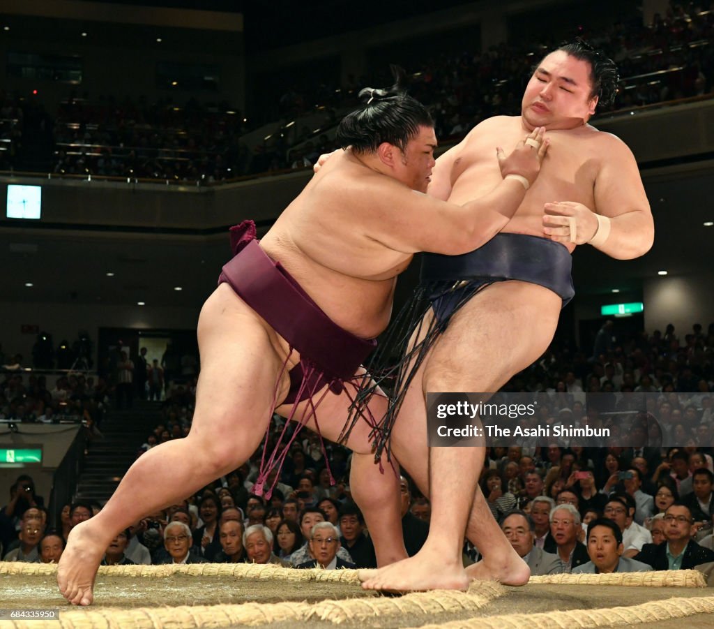 Grand Sumo Summer Tournament - Day 1