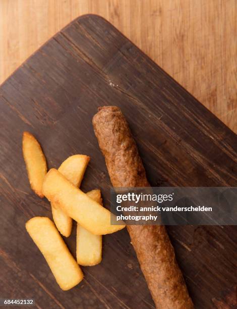 frikandel and french fries. - 1954 bildbanksfoton och bilder