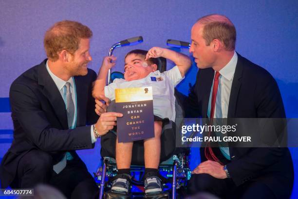 BRITAIN-ROYALS-DIANA-AWARD, News Photo