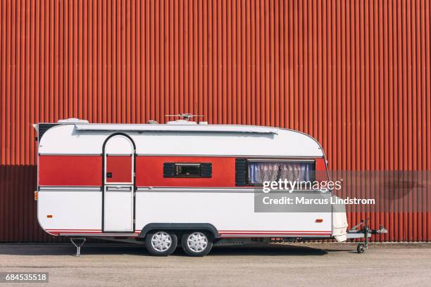 urban camping - camper trailer stock pictures, royalty-free photos & images