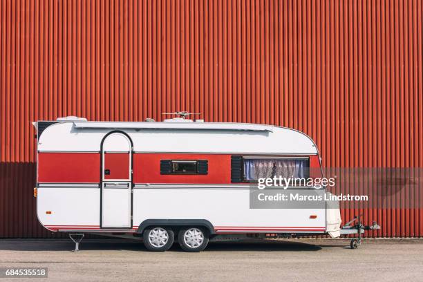 urban camping - travel trailer stock pictures, royalty-free photos & images