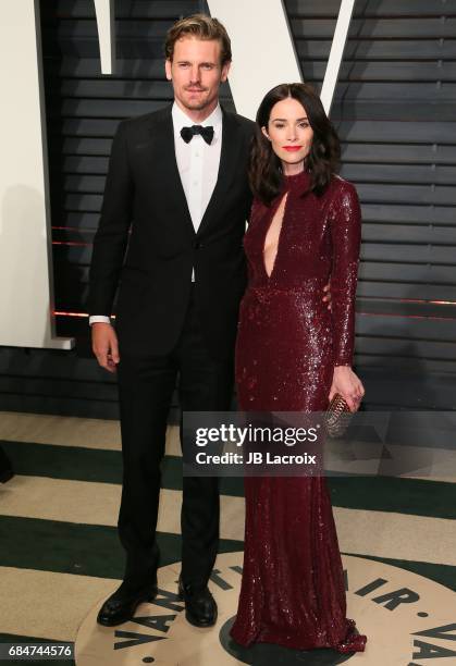 Abigail Spencer and Andrew Pruett attend the 2017 Vanity Fair Oscar Party hosted by Graydon Carter at Wallis Annenberg Center for the Performing Arts...