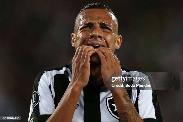 Guilherme of Botafogo laments a lost goal during a match between Botafogo and Atletico Nacional as part of Copa Bridgestone Libertadores 2017 at...