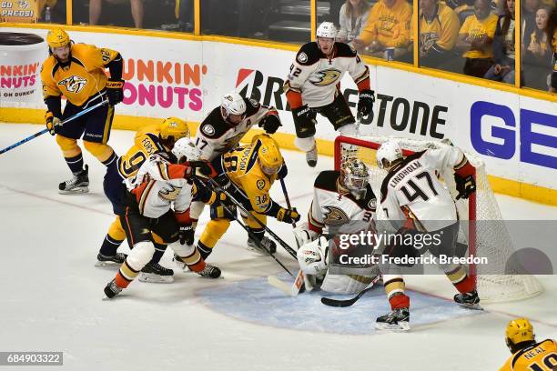 Filip Forsberg of the Nashville Predators scores a goal during the third period against the Anaheim Ducks to tie the game 2-2 in Game Four of the...