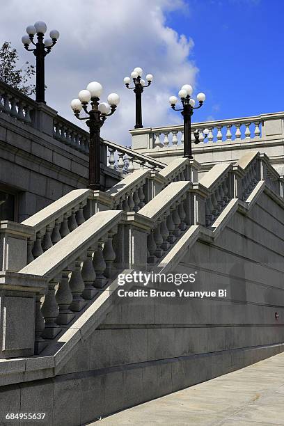 architecture of pennsylvania state capitol complex - capitólio-estatal-de-pensilvânia imagens e fotografias de stock