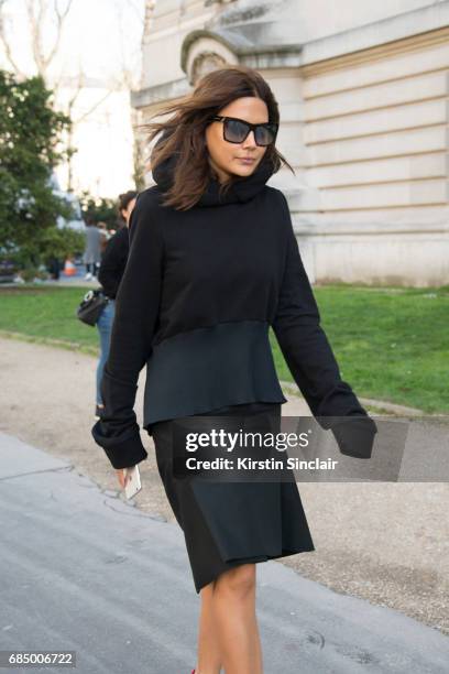 Vogue Australia senior fashion editor Christine Centenera wears on day 3 during Paris Fashion Week Autumn/Winter 2017/18 on March 2, 2017 in Paris,...