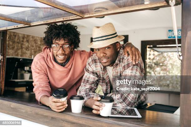 socios de negocios - jamaiquino fotografías e imágenes de stock