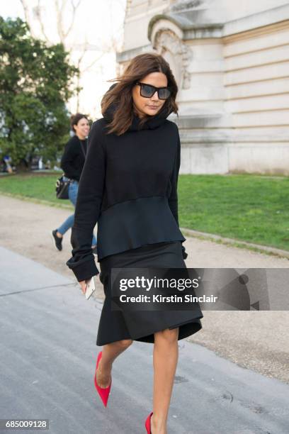 Vogue Australia senior fashion editor Christine Centenera wears on day 3 during Paris Fashion Week Autumn/Winter 2017/18 on March 2, 2017 in Paris,...