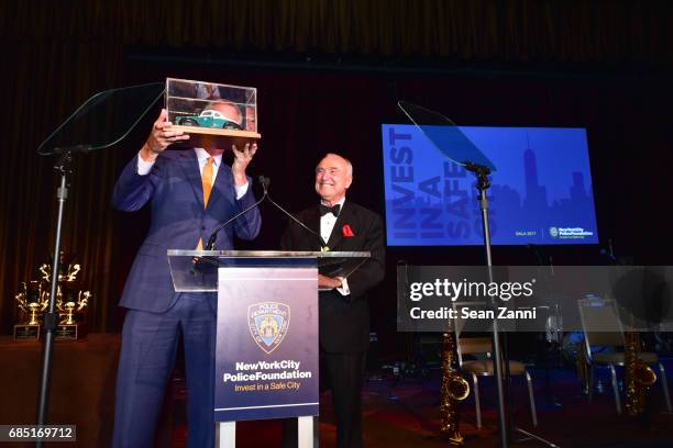 Mayor Bill de Blasio and William Bratton attend the New York City Police Foundation 2017 Gala at Sheraton New York on May 18, 2017 in New York City.