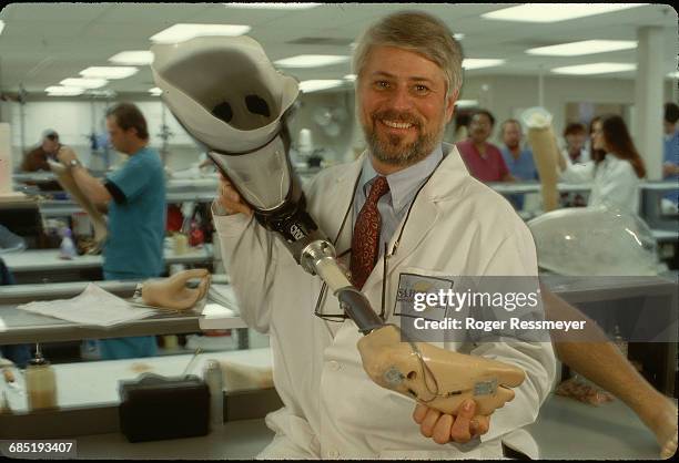 Tech Leg Sabolich Prosthetic Photos and Premium High Res Pictures - Getty Images
