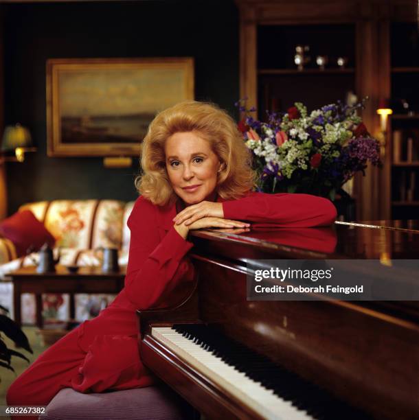 Joan Kennedy Photos and Premium High Res Pictures - Getty Images