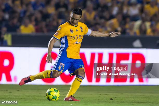 Juninho of Tigres takes a shot during the semi finals first leg match between Tigres UANL and Tijuana as part of the Torneo Clausura 2017 Liga MX...