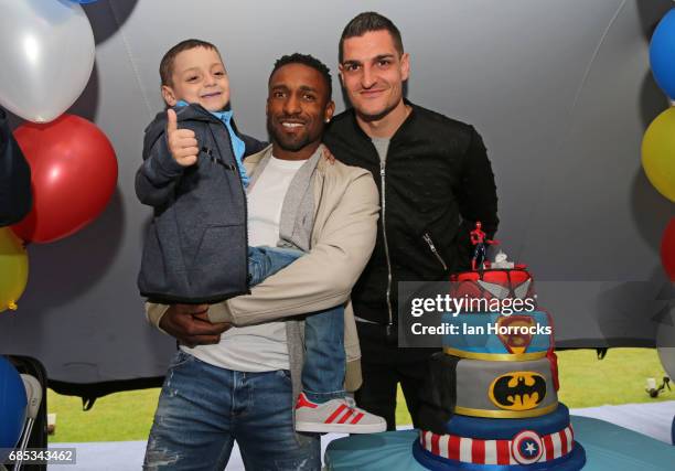 Vito Mannone and Jermain Defoe pictured with Bradley Lowery on his 6th birthday party at Welfare Park, Blackhall on May 19, 2017 in Peterlee, England.