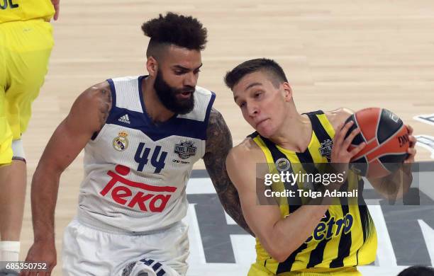 Bobby Dixon, #35 of Fenerbahce Istanbul competes with Jeffery Taylor, #44 of Real Madrid during the Turkish Airlines EuroLeague Final Four Semifinal...