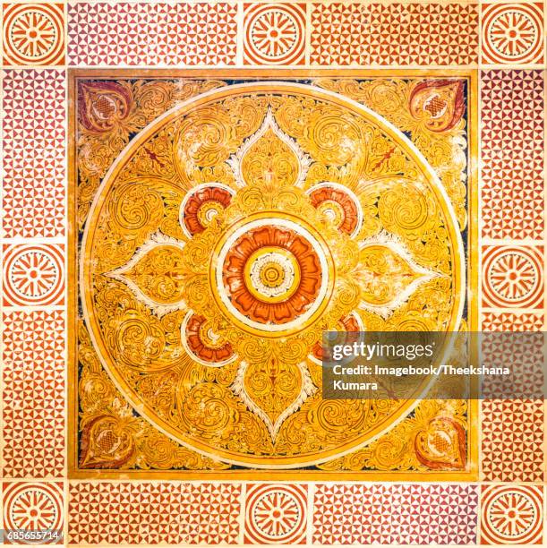 ceiling mural inside the temple of the kelaniya rajamaha vihara - 1946 foto e immagini stock