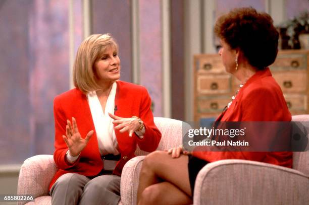 Television host Jenny Jones interviews an unidentified guest duing her talk show, Chicago, Illinois, September 11, 1991.