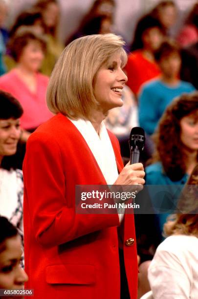 Television host Jenny Jones speaks with members of the audience during her talk show, Chicago, Illinois, September 11, 1991.