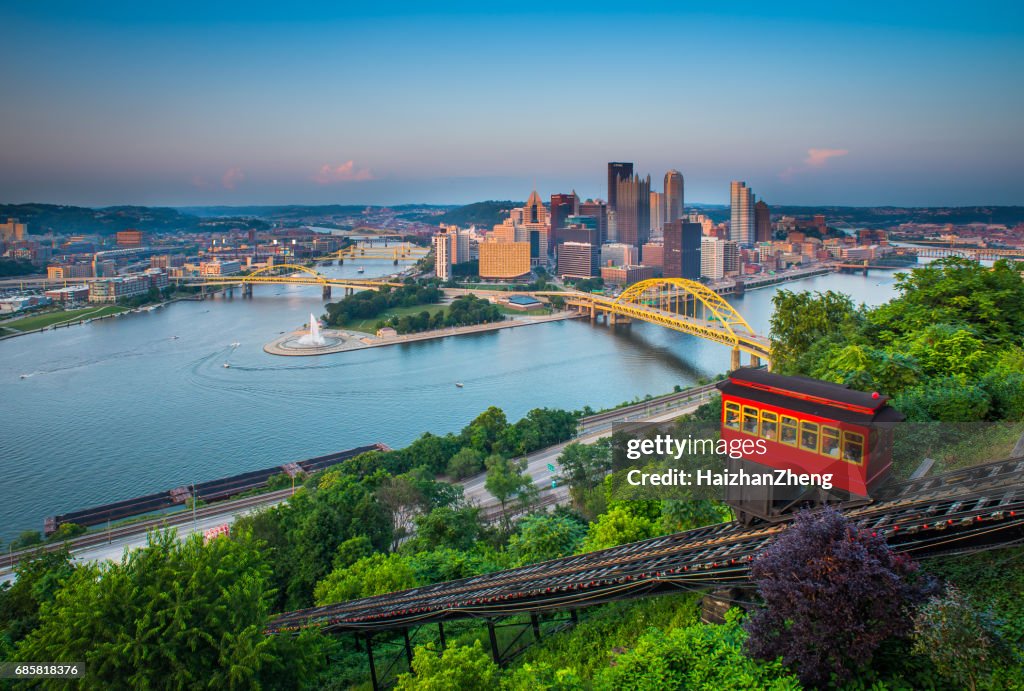 El centro de la ciudad de Pittsburgh, Pensilvania