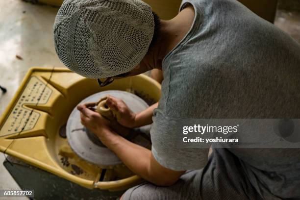 ceramica dalla pelle artigianale - 職人 foto e immagini stock