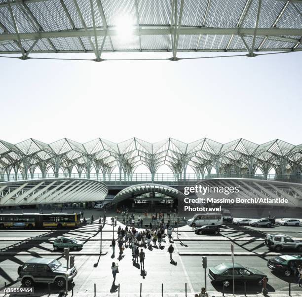 the estação de lisboa-oriente - estação stock-fotos und bilder