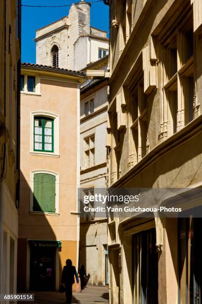 maison gothique, rue des marchands, nimes, gard, france - ニーム ストックフォトと画像