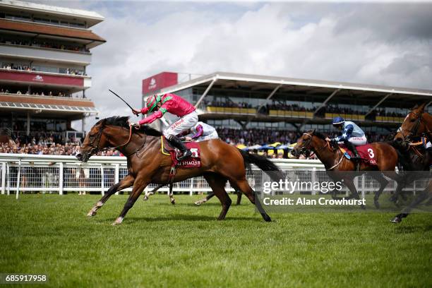 Jamie Spencer riding Visionary win The Shalaa Carnarvon Stakes at Newbury racecourse on May 20, 2017 in Newbury, England. *