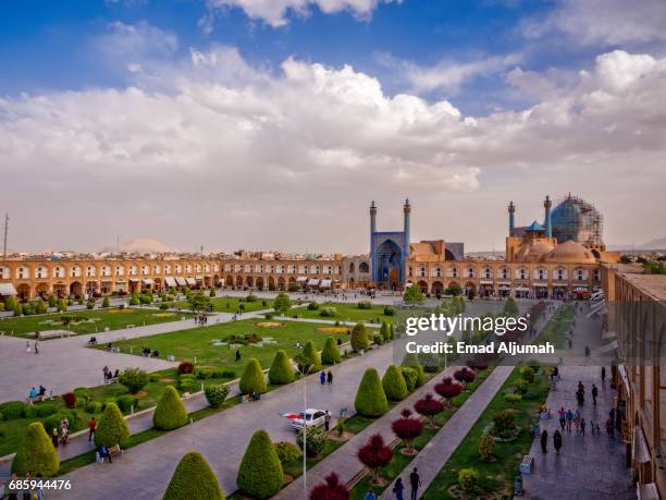 naqsh-e jahan square in isfahan, iran - 26 april 2017 - isfahan stock-fotos und bilder