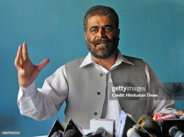 Provincial President of Hurriyat and Chairman of National Front Nayeem Khan addresses a press conference, on May 20, 2017 in Srinagar, India. Nayeem...