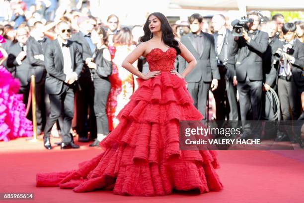 Indian actress Aishwarya Rai Bachchan poses as she arrives on May 20, 2017 for the screening of the film '120 Beats Per Minute ' at the 70th edition...