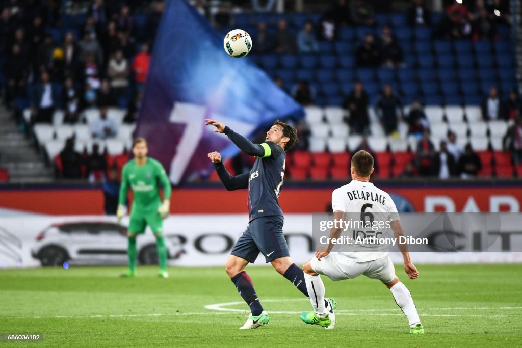 Paris Saint-Germain v SM Caen - Ligue 1