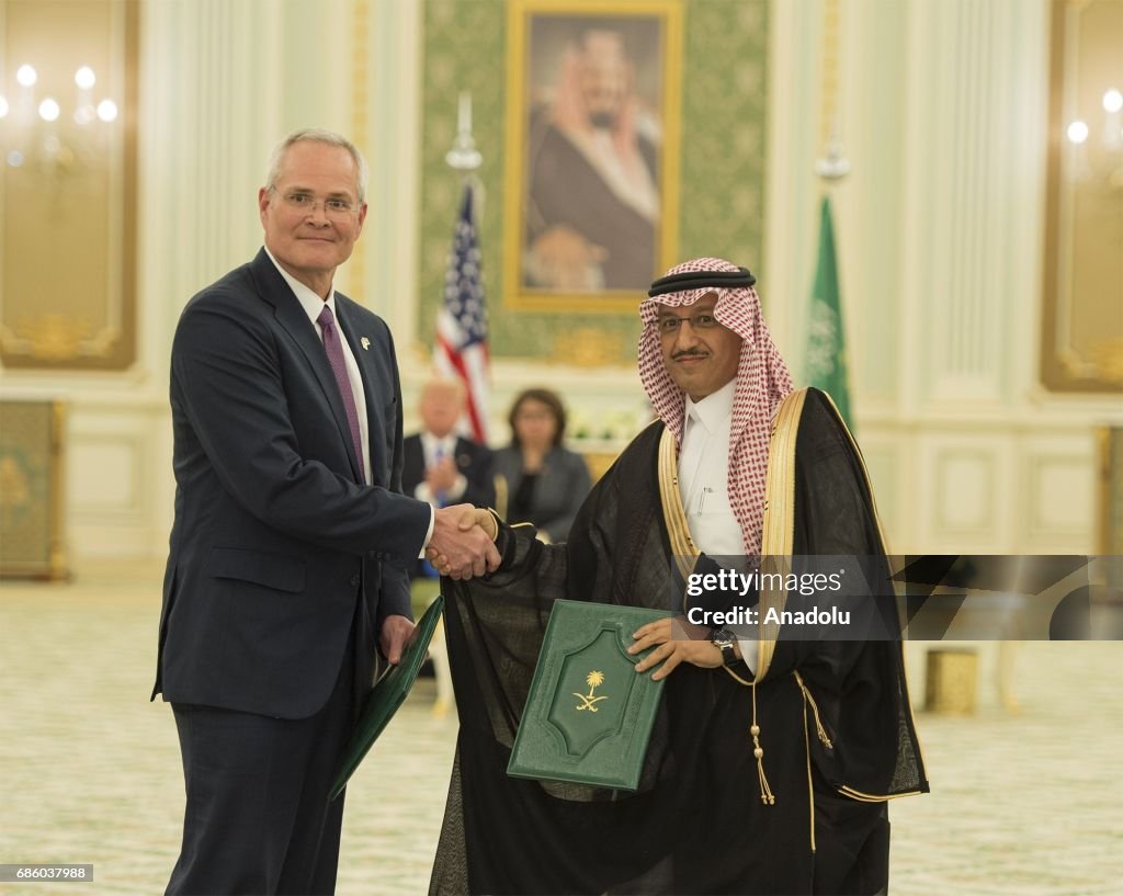 280 billion U.S. dollars worth agreement between United States and Saudi Arabia 