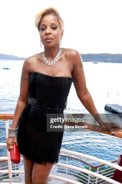 Mary J. Blige attends the Vanity Fair and HBO Dinner celebrating the Cannes Film Festival at Hotel du Cap-Eden-Roc on May 20, 2017 in Cap d'Antibes,...